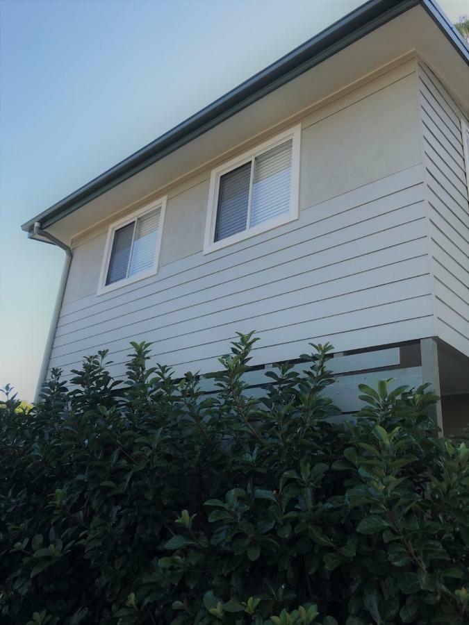 The Lake Guesthouse Budgewoi エクステリア 写真